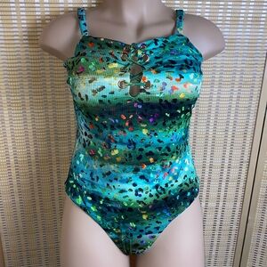 Coastal Waves Woman’s 2X Printed Rib Knit Grommet Front One Piece NWOT
